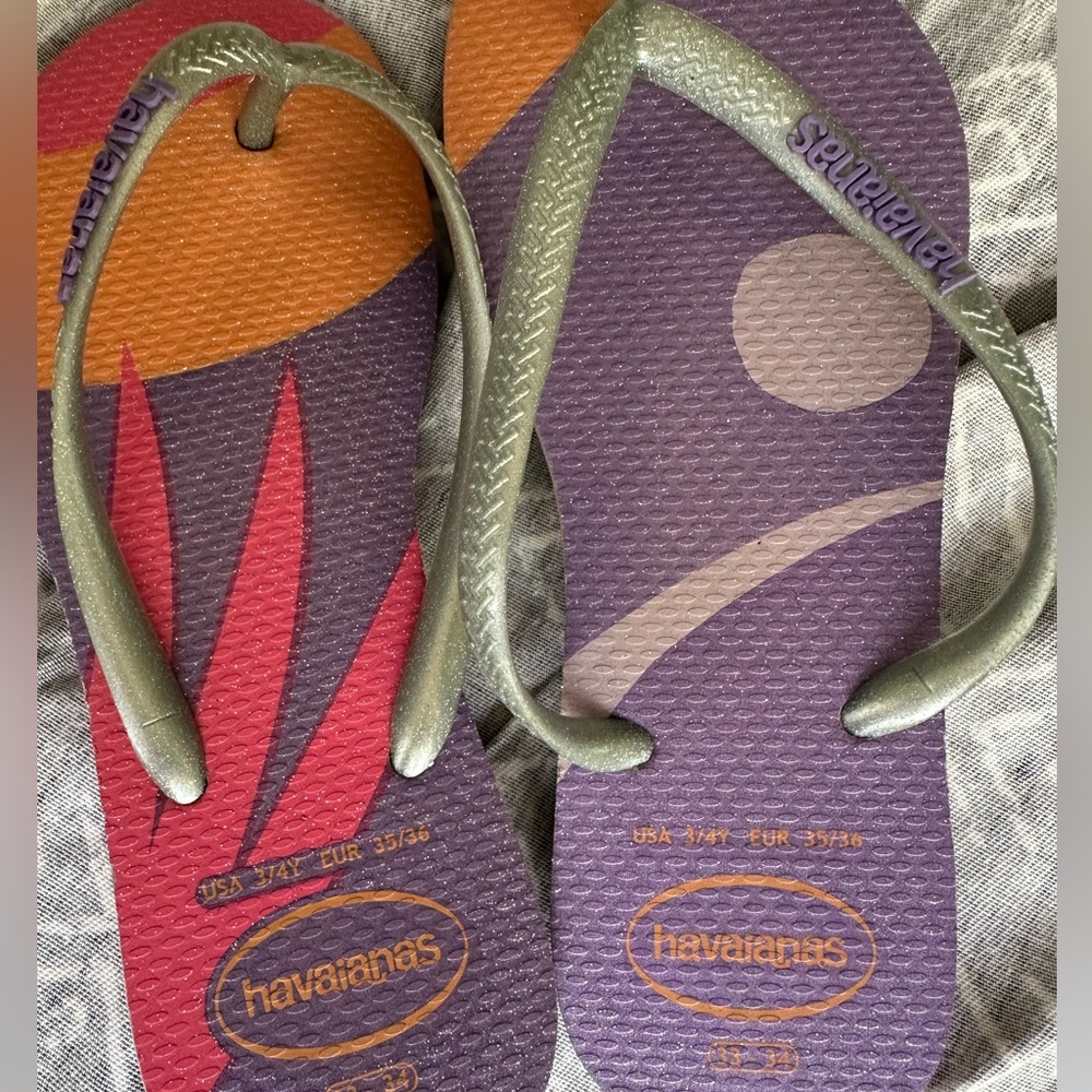 Havaianas Multicolor Flip Flops with Metallic Straps - Picture 2 of 3
